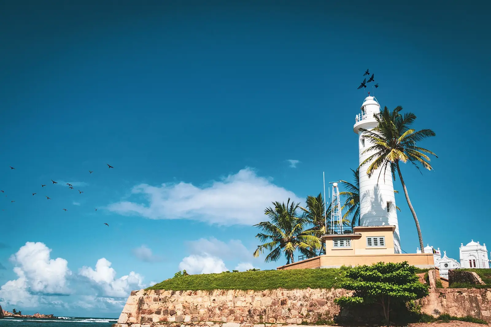 Galle lighthouse on the ramparts of Galle Fort